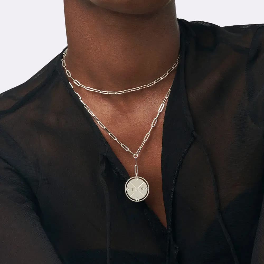 Collier Médaillon Gravé