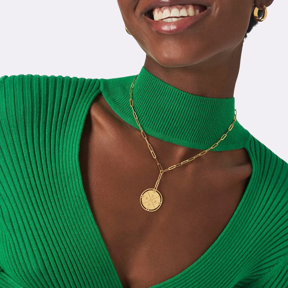 Collier Médaillon Gravé